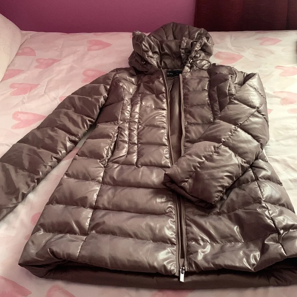 Selling jacket - Picture 2 of 4